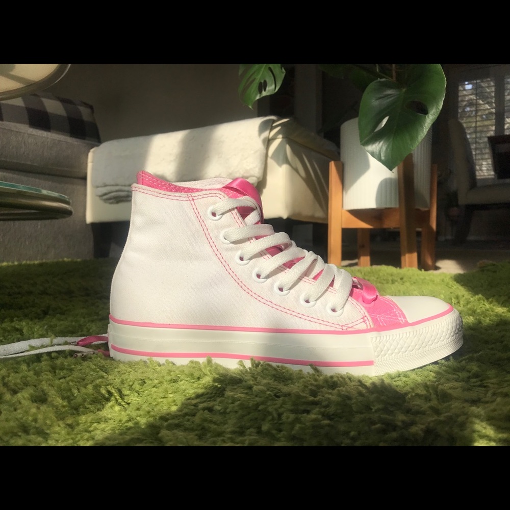 Converse - Picture 4 of 6